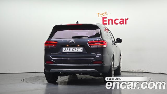 Kia Sorento 2016 — photo 4