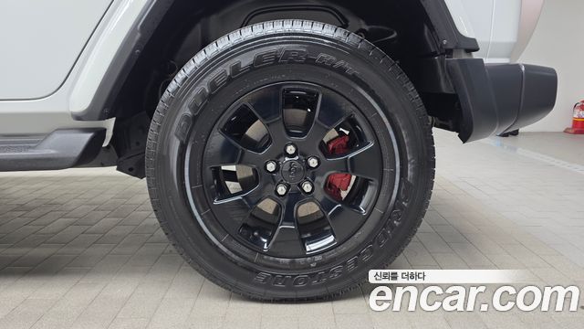Jeep Wrangler 2020 — photo 7