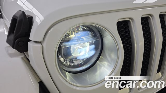 Jeep Wrangler 2020 — photo 8