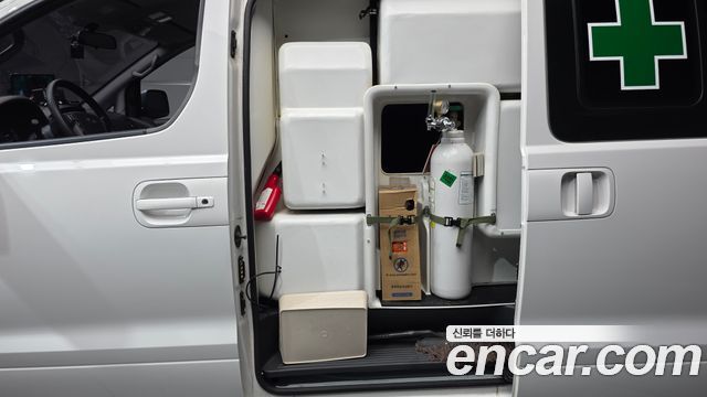 Hyundai Starex 2019 — photo 18