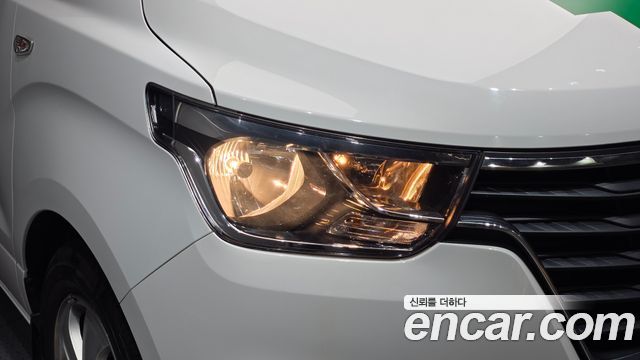 Hyundai Starex 2019 — photo 8