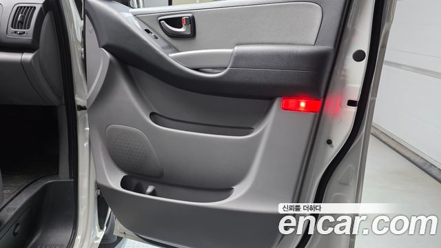 Hyundai Starex 2019 — photo 14