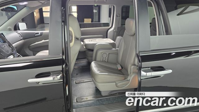 Kia Canival 2014 — photo 11