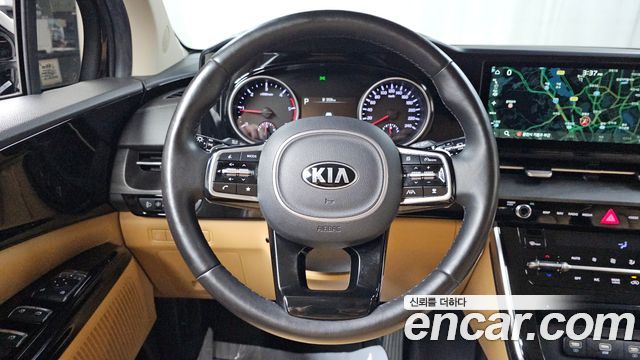 Kia Canival 2021 — photo 14