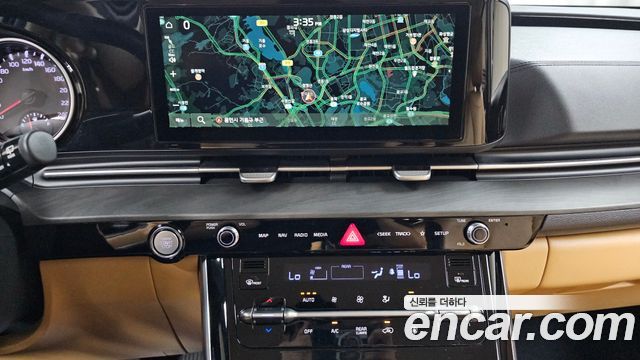 Kia Canival 2021 — photo 15