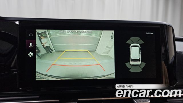 Kia Canival 2021 — photo 16