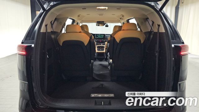 Kia Canival 2021 — photo 20