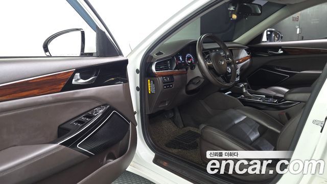 Kia K7 2016 — photo 10
