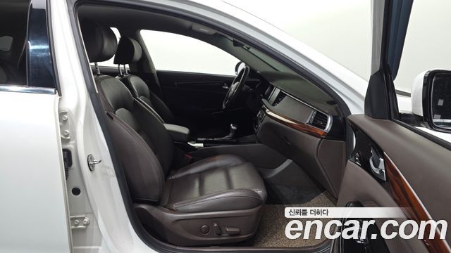 Kia K7 2016 — photo 11