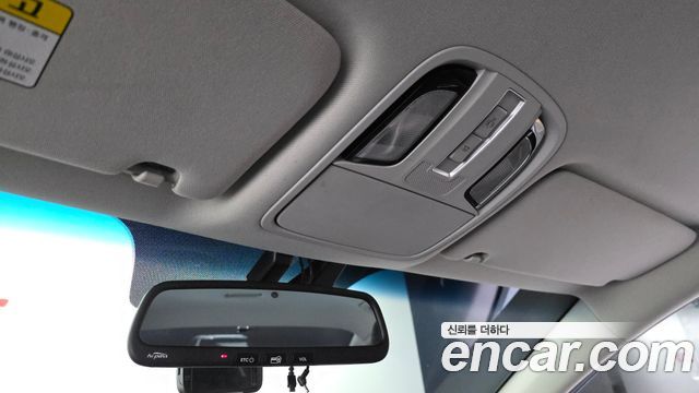 Kia K7 2016 — photo 18