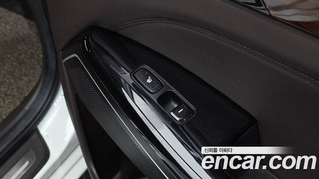 Kia K7 2016 — photo 19