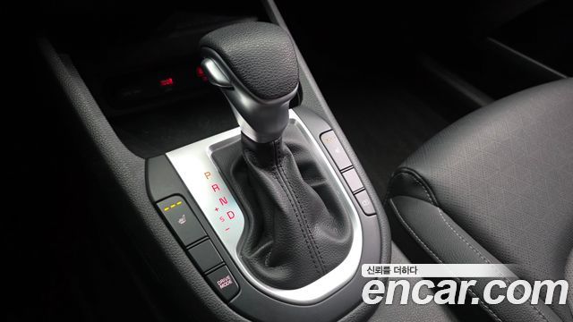 Kia K3 2022 — photo 12