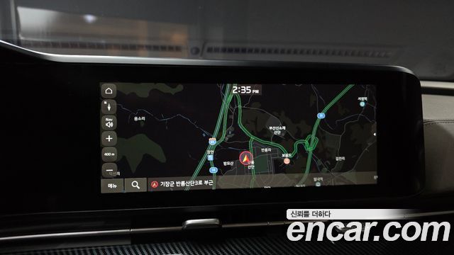 Kia Canival 2023 — photo 36