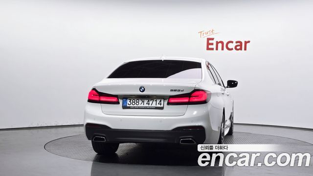 BMW 5-Series 2017 — photo 4