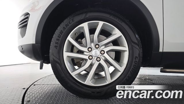 Land Rover Discovery Sport 2019 — photo 5