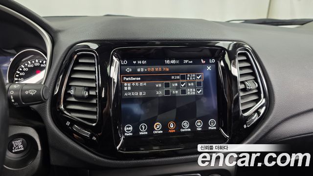 Jeep Compass 2019 — photo 22