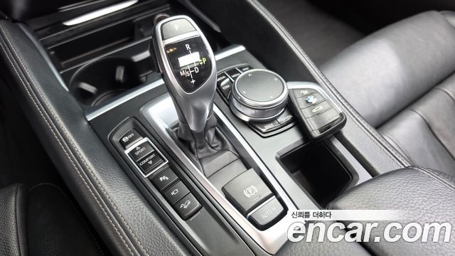 BMW X6 2019 — photo 9