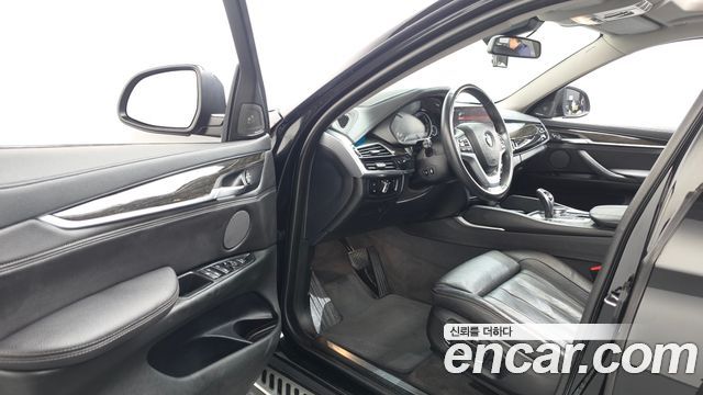 BMW X6 2019 — photo 10