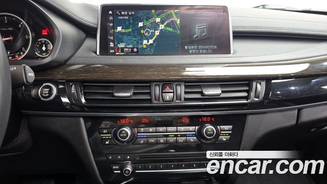 BMW X6 2019 — photo 15