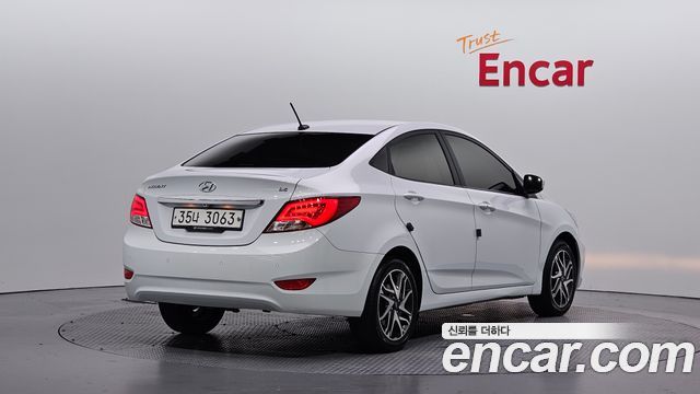 Hyundai Accent 2019 — photo 2
