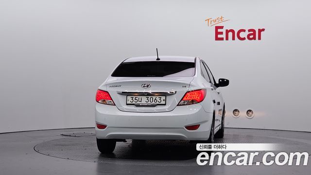 Hyundai Accent 2019 — photo 4
