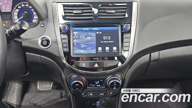Hyundai Accent 2019 — photo 18