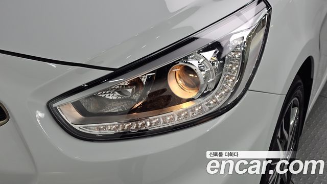 Hyundai Accent 2019 — photo 8