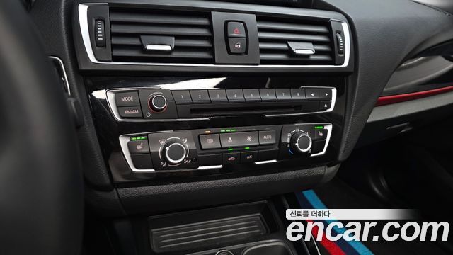 BMW 1-Series 2017 — photo 15