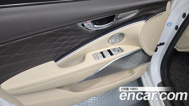 Kia K9 2022 — photo 15