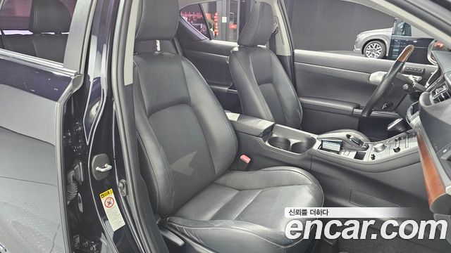 Lexus CT200h 2012 — photo 17