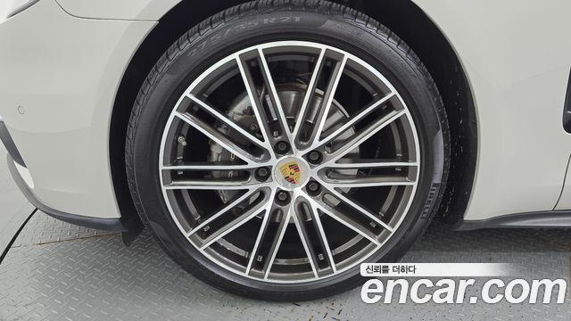 Porsche Panamera 2018 — photo 5