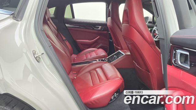 Porsche Panamera 2018 — photo 17