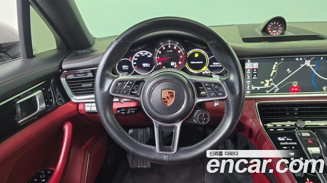 Porsche Panamera 2018 — photo 18