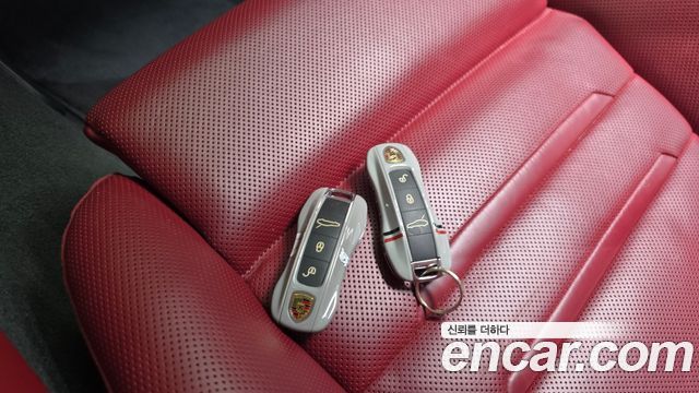 Porsche Panamera 2018 — photo 21