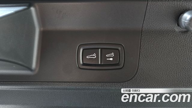 Porsche Panamera 2018 — photo 23