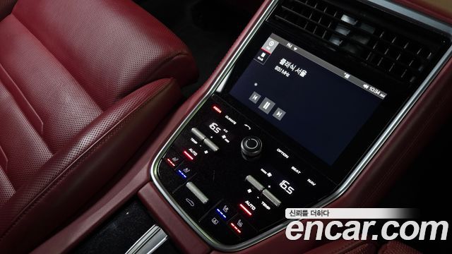 Porsche Panamera 2018 — photo 32