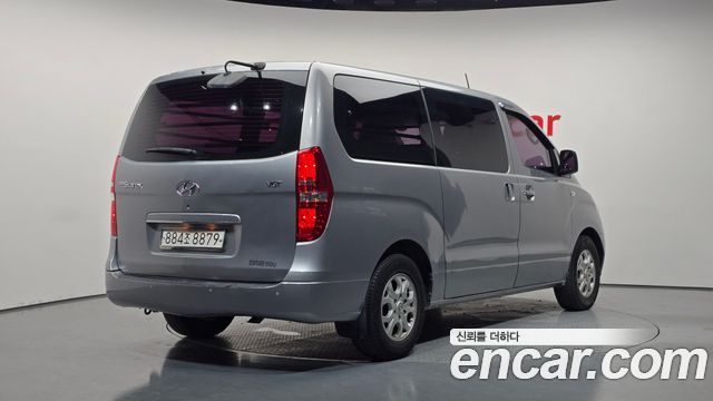 Hyundai Starex 2015 — photo 2