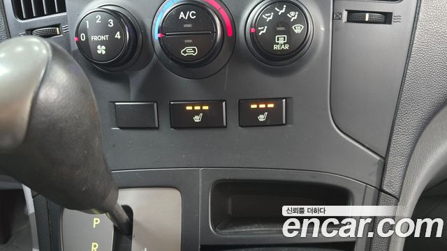 Hyundai Starex 2015 — photo 13