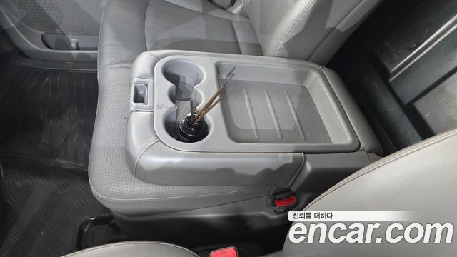 Hyundai Starex 2015 — photo 19