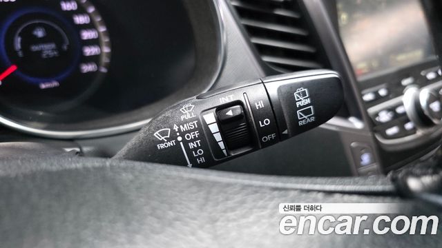 Hyundai Santafe 2014 — photo 35