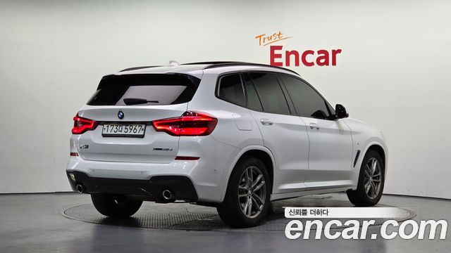 BMW X3 2019 — photo 2