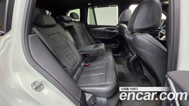 BMW X3 2019 — photo 32