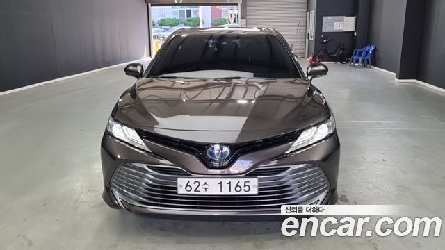 Toyota Camry 2018 — photo 3