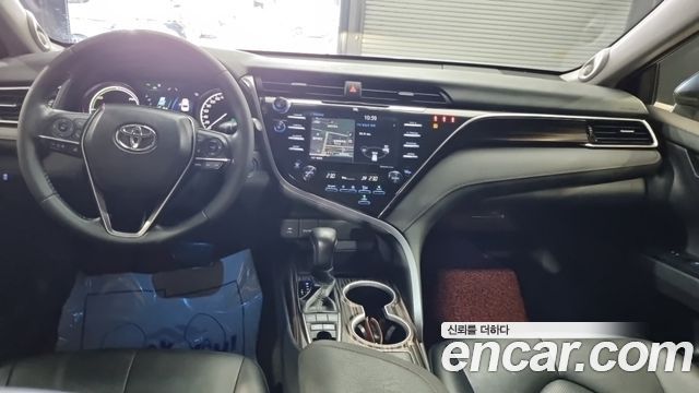 Toyota Camry 2018 — photo 5