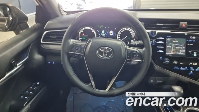 Toyota Camry 2018 — photo 6