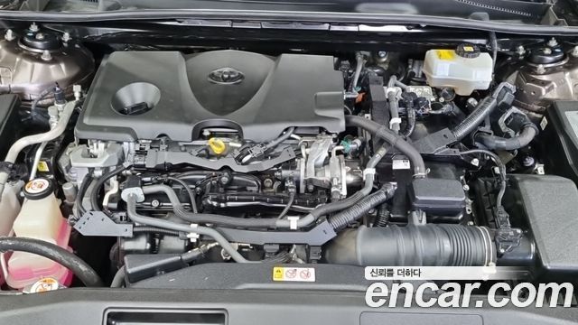 Toyota Camry 2018 — photo 9