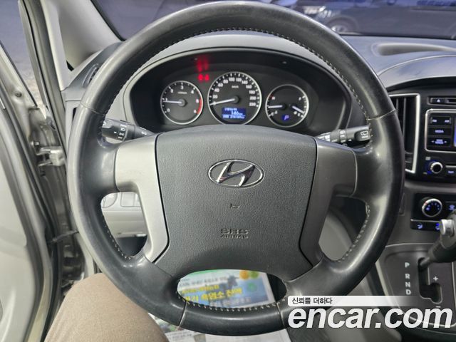 Hyundai Starex 2019 — photo 9