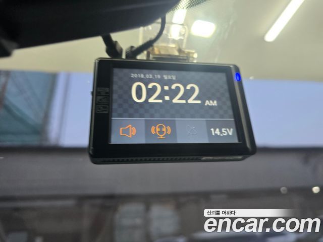 Hyundai Starex 2019 — photo 11