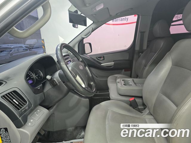 Hyundai Starex 2019 — photo 12