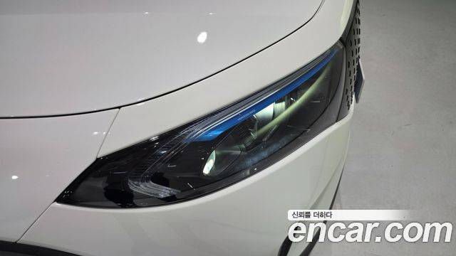 Mercedes-Benz EQB 2026 — photo 12